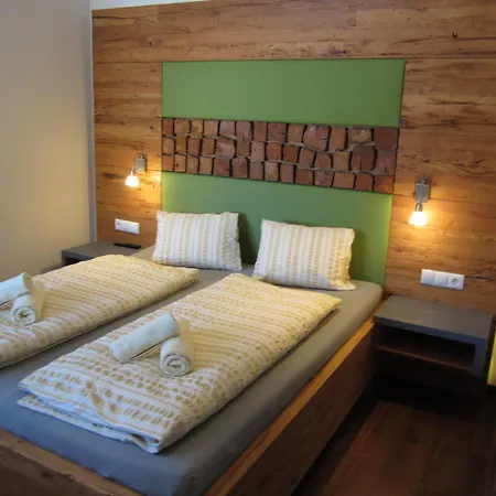 Appartementhaus Gretzel * וואגריין